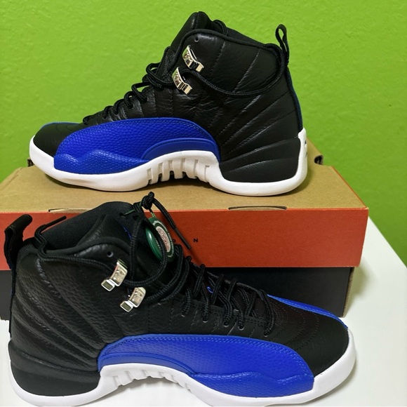 JORDAN 12 RETRO HYPER ROYAL - Picture 4 of 11